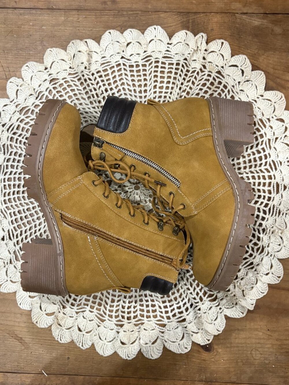 Cushionaire Ramsey work boots, manmade materials, size 7.5, new without tags